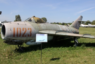 1023 · PZL-Mielec Lim-5 (MiG-17F) · (EPKC)