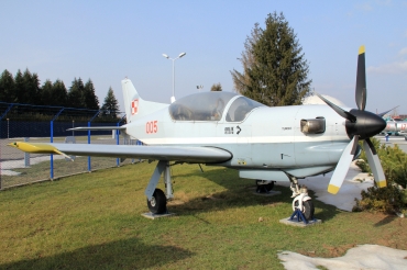 005 · PZL-Okecie PZL-130TC-1 Turbo Orlik · (EPDE)