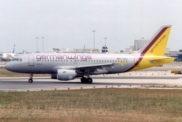 D-AKNH · Airbus A319-112 · (LIS / LPPT)