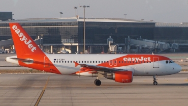 G-EZBY · Airbus A319-111 · (BCN / LEBL)