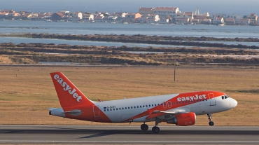 G-EZDV