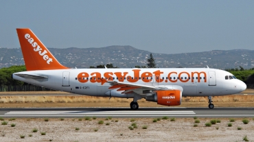 G-EZFI · Airbus A319-111 · (FAO / LPFR)