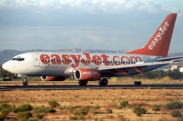G-EZJS · Boeing 737-73V · (FAO / LPFR)