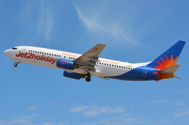 G-GDFF · Boeing 737-85P · (FAO / LPFR)
