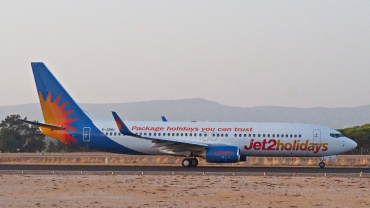 G-JZHU · Boeing 737-8MG(WL) · (FAO / LPFR)