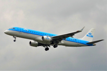 PH-EZT