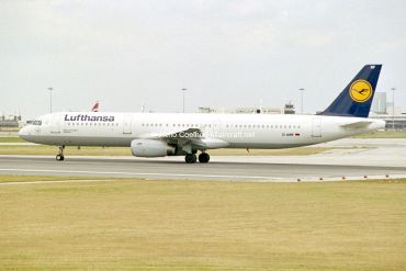 D-AIRF · Airbus A321-131 · (LIS / LPPT)