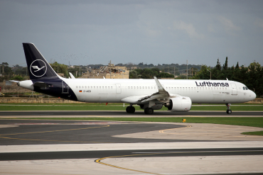D-AIED · Airbus A321-271NX · (MLA / LMML)
