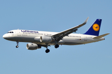 D-AIUL · Airbus A320-214(WL) · (LHR / EGLL)