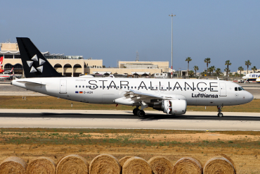 D-AIZM · Airbus A320-214 · (MLA / LMML)
