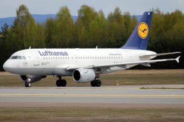 D-AILY · Airbus A319-114 · (OSL / ENGM)