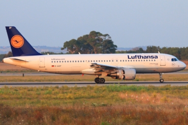 D-AIZF · Airbus A320-214 · (FCO / LIRF)