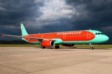 UR-WRH · Airbus A321-231 · (CLJ / LRCL)