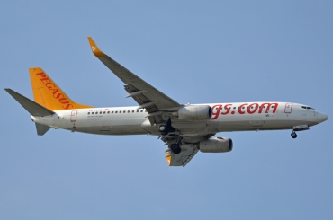 TC-AAE