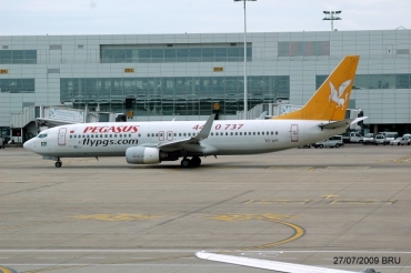 TC-API · Boeing 737-86N(WL) · (BRU / EBBR)