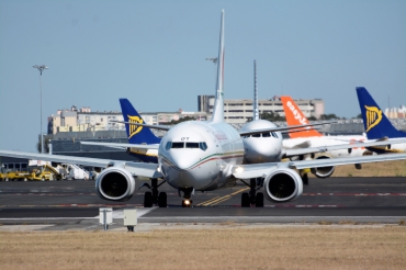 CN-ROT · Boeing 737-8B6 · (LIS / LPPT)