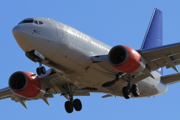 LN-RRZ · Boeing 737-683 · (SVG / ENZV)