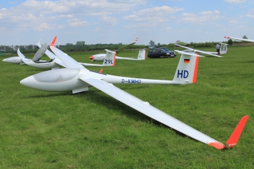 D-KMHD · Schleicher ASG-29 · (EPST)