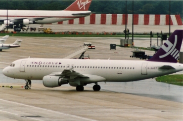 G-HAGT · Airbus A320-211 · (LGW / EGKK)