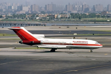 N7050U · Boeing 727-22 · (LGA / KLGA)