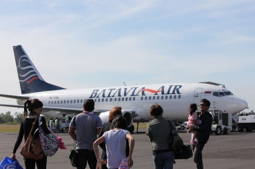 PK-YTM · Boeing 737-3B7 · (TKG / WICT)