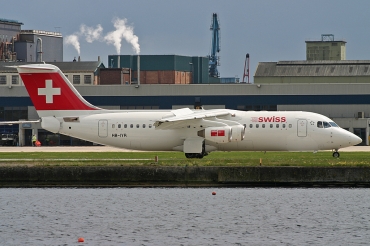 HB-IYR · British Aerospace Avro 146-RJ100 · (LCY / EGLC)