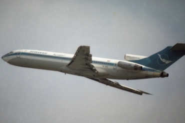 YR-AGA · Boeing 727-294/Adv · (LHR / EGLL)