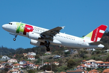 CS-TTJ · Airbus A319-111 · (FNC / LPMA)