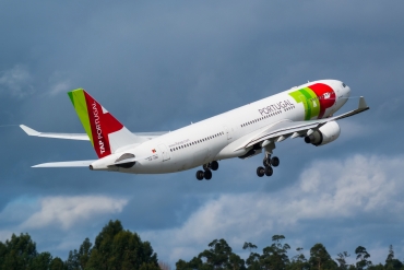 CS-TOK · Airbus A330-223 · (OPO / LPPR)