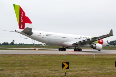 CS-TOQ · Airbus A330-203 · (OPO / LPPR)