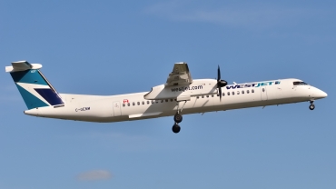 C-GENM · Bombardier Dash 8-Q402 · (YUL / CYUL)