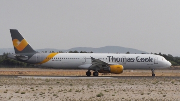 G-TCDX · Airbus A321-211 · (FAO / LPFR)