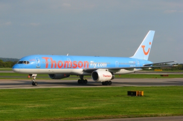 G-BYAW · Boeing 757-204 · (MAN / EGCC)