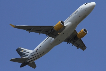 EC-MAI · Airbus A320-214W · FCO / LIRF