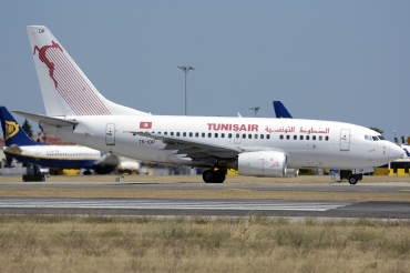 TS-IOP · Boeing 737-6H3 · (LIS / LPPT)