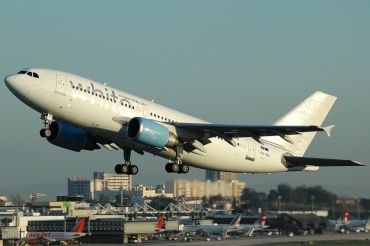 CS-TEJ · Airbus A310-304 · (LIS / LPPT)