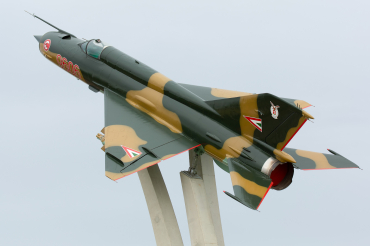 9606 · Mikoyan-Gurevich MiG-21MF · (LHKE)