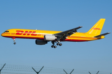G-BMRI · Boeing 757-236(SF) · (OPO / LPPR)