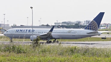 N675UA · Boeing 767-322/ER(WL) · (LIS / LPPT)