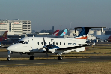 VH-RUE · Beechcraft 1900D · (SYD / YSSY)