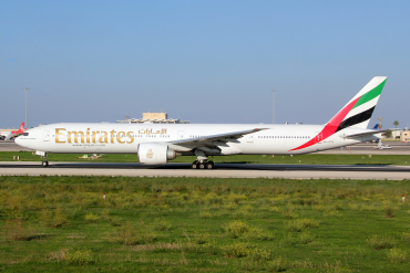 A6-ECG · Boeing 777-31H(ER) · (MLA / LMML)