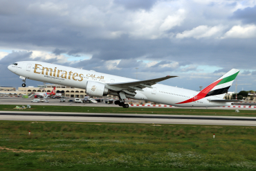 A6-ECX · Boeing 777-31H/ER · (MLA / LMML)