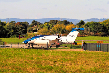 2-COOL · Piaggio P-180 Avanti II · (GLO / EGBJ)