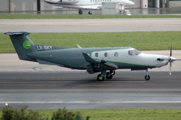 LX-SKY · Pilatus PC-12/45 · (LIS / LPPT)