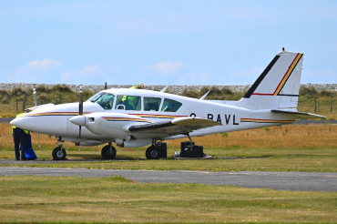 G-BAVL · Piper PA-23-250 Aztec · (EGCK)