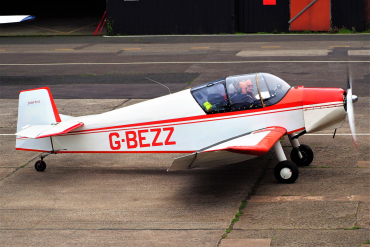 G-BEZZ · Jodel D-112 Club · (EGCB)