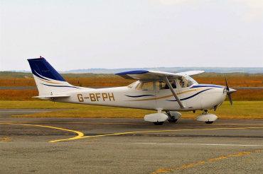 G-BFPH · Reims F172K Skyhawk · (EGCK)