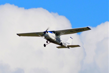 G-BOIY · Cessna 172N · (EGCK)