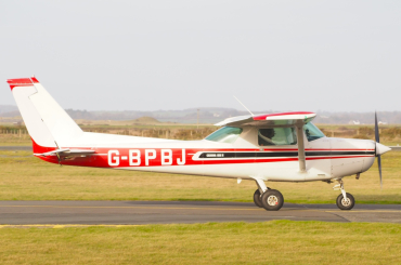 G-BPBJ · Cessna 152 · (EGCK)