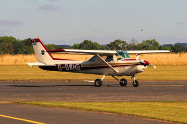 G-BWNB · Cessna 152 · (EGBG)